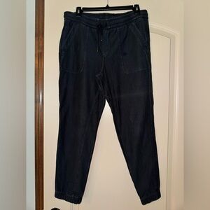 Athleta Black Farallon Jogger Pants size 8